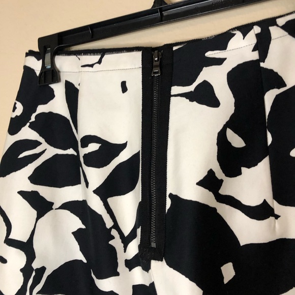 Elie Tahari for Nordstrom Black & White Pencil Skirt - Picture 5 of 16